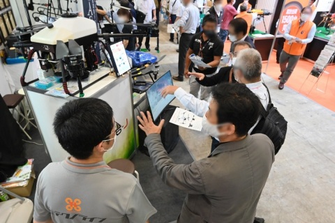 日本九州农业机械展览会展会现场图片