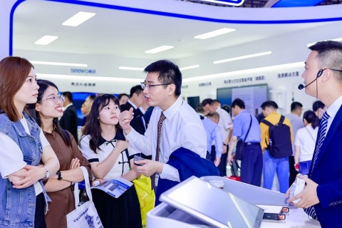 中国(青岛)教育装备展示会展会现场图片
