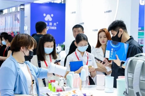 杭州世界宠物博览会展会现场图片