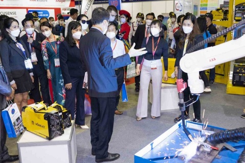 越南钢铁、铝工业、冶金、板材展展会现场图片
