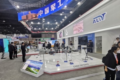 中东阿联酋阿布扎比防务展览会展会现场图片
