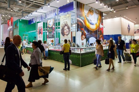 俄罗斯圣彼得堡珠宝钟表展览会展会现场图片