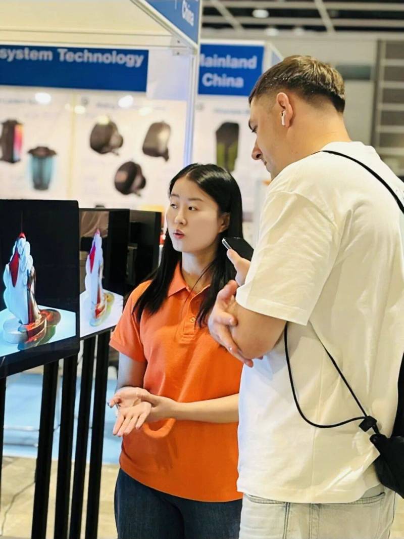 2025香港电子产品展首日直击:恒昇光电 Mini LED 技术引爆湾仔会展中心~