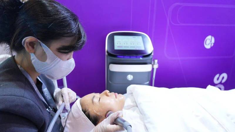 惊艳国际!超清秀2.0与修丝芙双双闪耀2025年香港亚太美容展