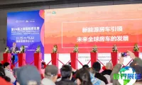 锁定新目标：路程网与房车行于上海国家会展中心签署多项战略协议，启动2026年度多场行业标杆盛会