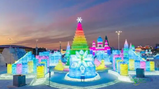 【好评中国】“冬季限定”迈向“四季常青” ,冰雪经济一路繁花似锦