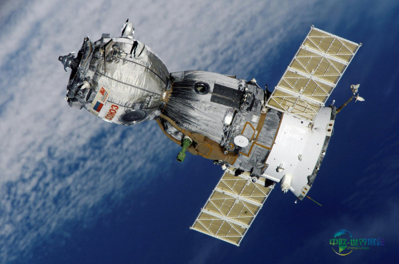 AQD-satellite-pexels-pixabay-700x394px
