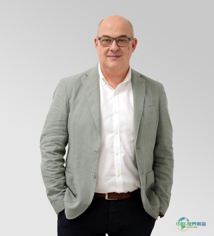 Santos Bendicho: SODECA