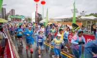 风雨中的“温情守护”！公益体彩助力2026远安田野马拉松