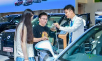 端午佳节期间，800余款车型集中享受补贴优惠，2026CMS南京车展首日人气旺盛